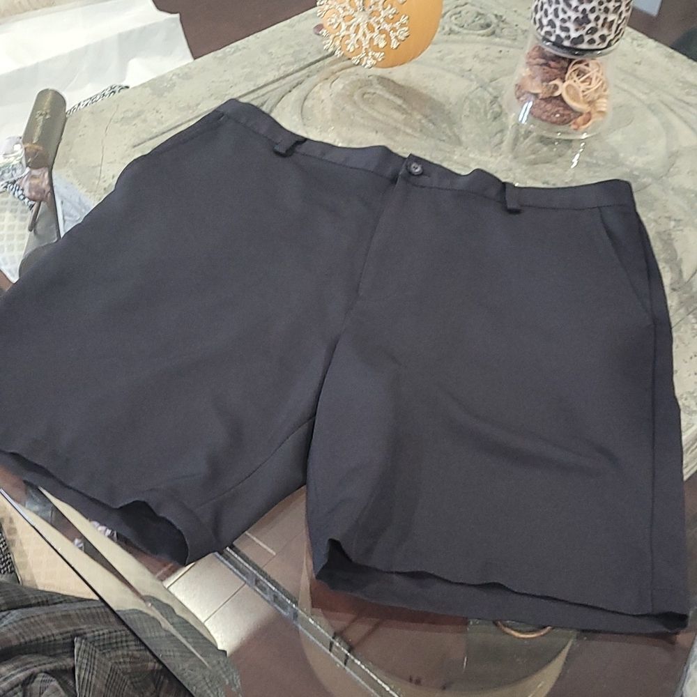 CHAPS GOLF SHORTS FLAT FRONT